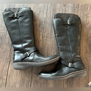 UGG Tupelo shearling lined black riding boot